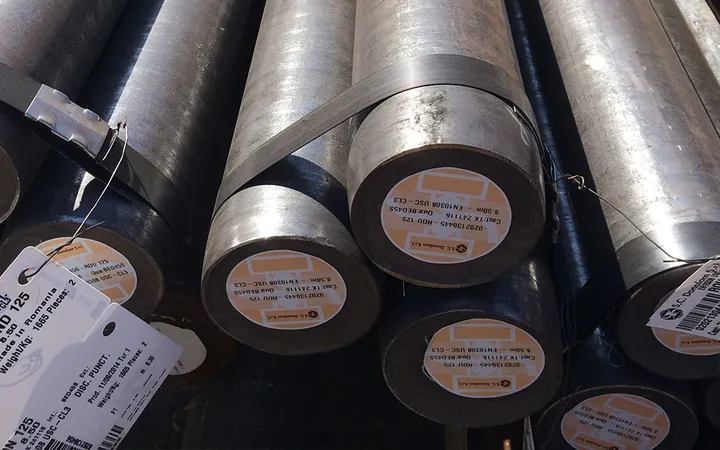 Sıcak haddelenmiş yuvarlak çelik çubuklar (20–320 mm)
